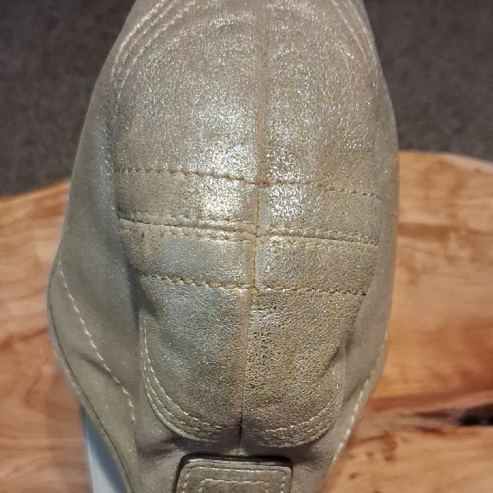 Coach Shimmering Gold Leather Shoulder Bag with Tassel - Picture 4 of 5